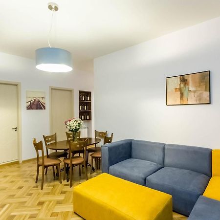 Luxury 3 Bedroom Apartment By Freedom Square City Center Tbilisi Exterior photo