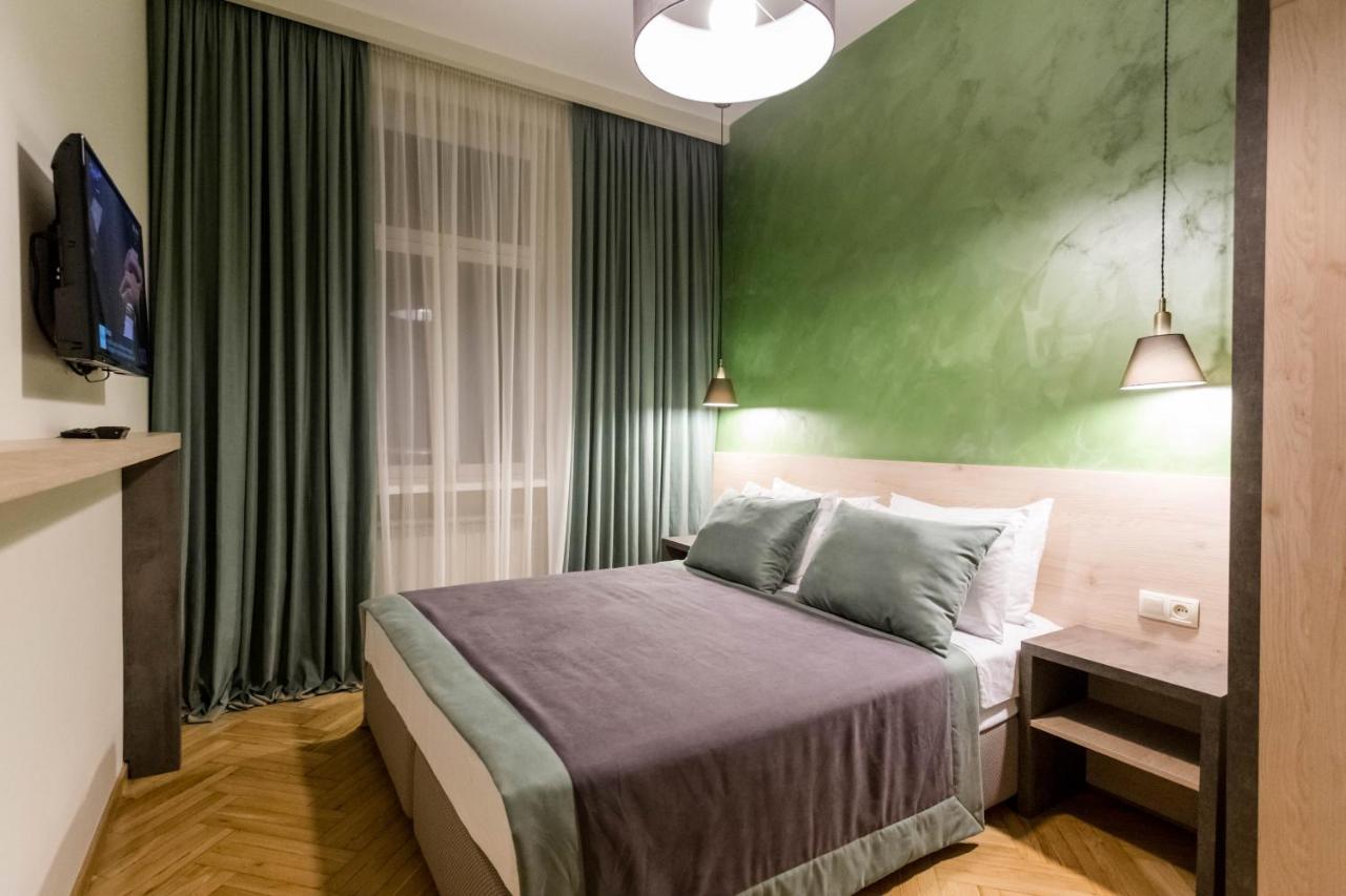 Luxury 3 Bedroom Apartment By Freedom Square City Center Tbilisi Exterior photo