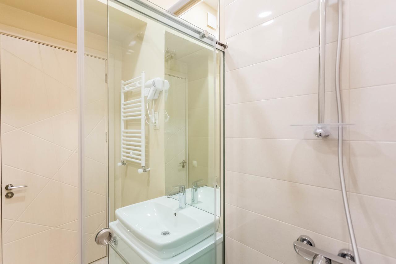 Luxury 3 Bedroom Apartment By Freedom Square City Center Tbilisi Exterior photo