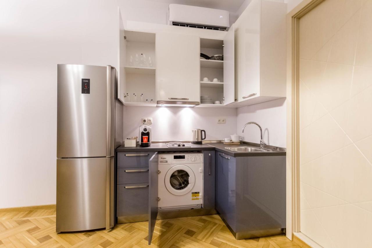 Luxury 3 Bedroom Apartment By Freedom Square City Center Tbilisi Exterior photo