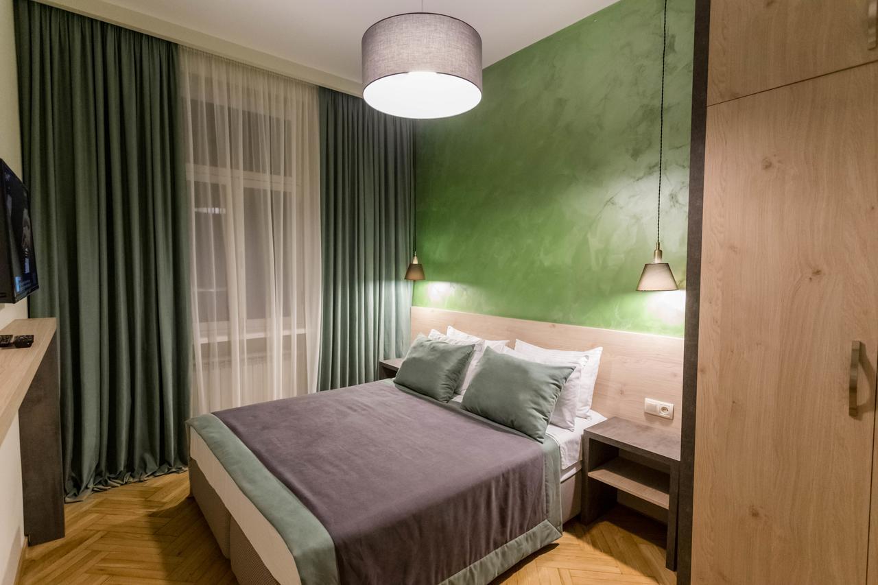 Luxury 3 Bedroom Apartment By Freedom Square City Center Tbilisi Exterior photo