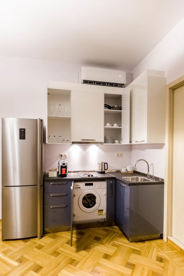 Luxury 3 Bedroom Apartment By Freedom Square City Center Tbilisi Exterior photo