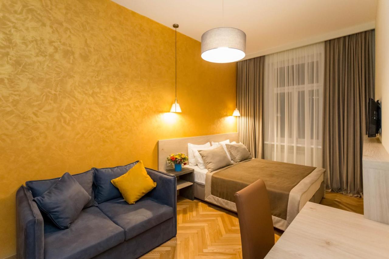 Luxury 3 Bedroom Apartment By Freedom Square City Center Tbilisi Exterior photo