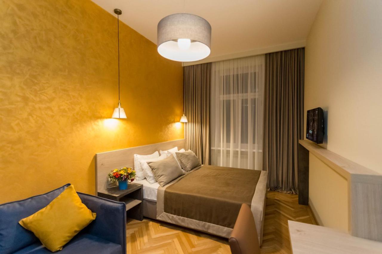 Luxury 3 Bedroom Apartment By Freedom Square City Center Tbilisi Exterior photo