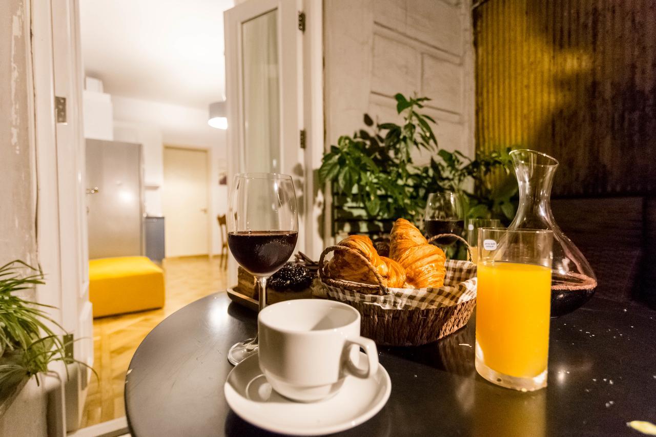 Luxury 3 Bedroom Apartment By Freedom Square City Center Tbilisi Exterior photo